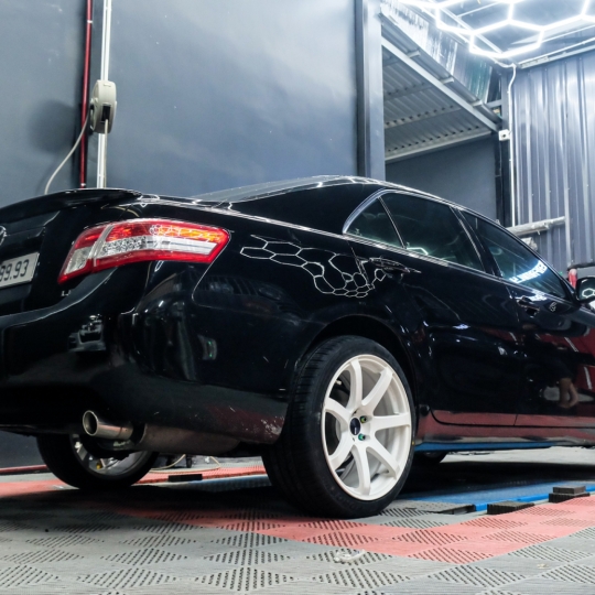 TOYOTA CAMRY LE & ENKEI PF07